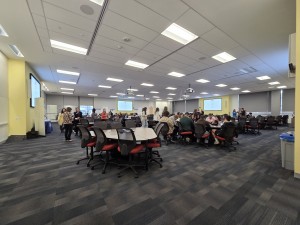Room full of students from SUNY Buffalo working on research